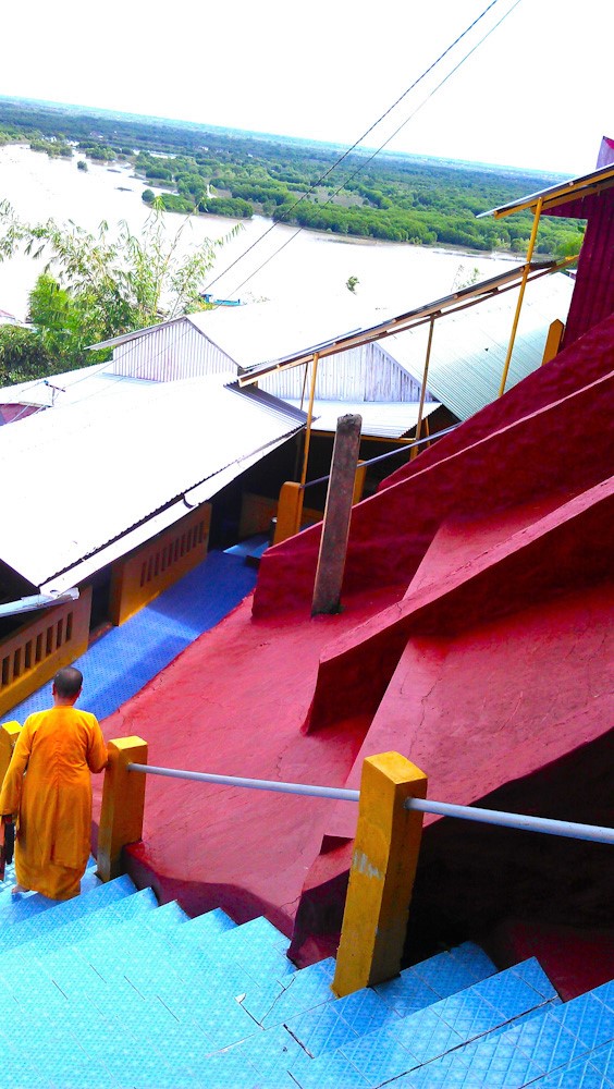 A buddhist monk at Ngoc Tien monastery in Ha Tien. 