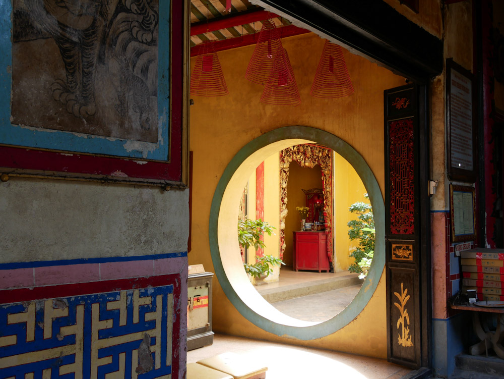 Round doorway is a good example of Chinese architecture at the Hung Trung temple in Sa Dec. 