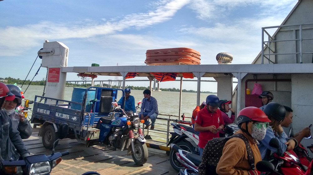 A vehicle ferry crossing the Mekong river from Cao Lanh to Tan My.